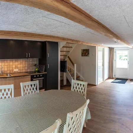C Apartment *